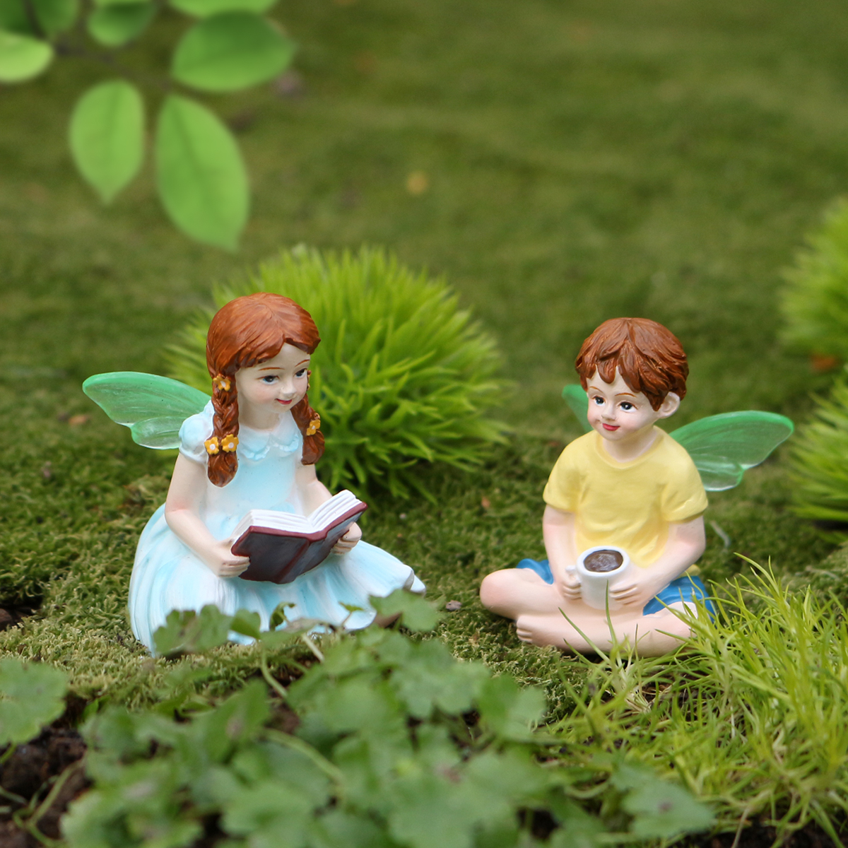 2 Reading and Coffee Drinking  - Bonsai Garden World recension och pris